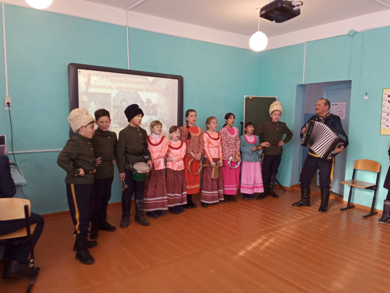 9 декабря 2019 года администрацией МО-СП "Дунда-Киретское" совместно с сельскими  клубами, библиотеками , объявлен старт мероприятий посвященных  75- летию  Победы в Великой Отечественной войне 1941-1945 годов..